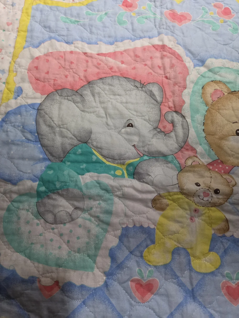 Baby Blanket Quilted Teddy Bear Elephant On Bed Sateen Edge Trim 34x42 Y2k Vtg